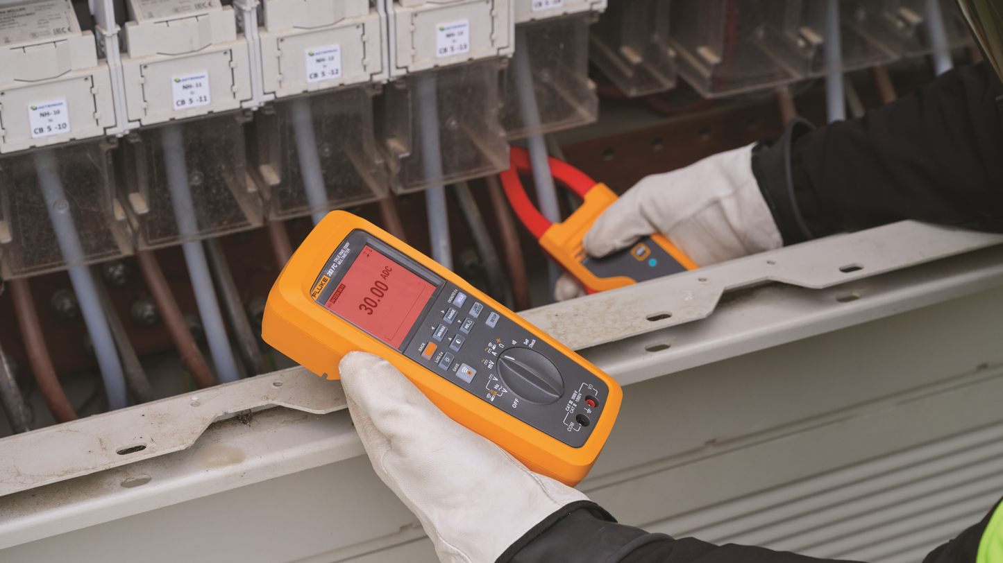 Fluke 283 FC CAT III 1500V Digital Multimeter